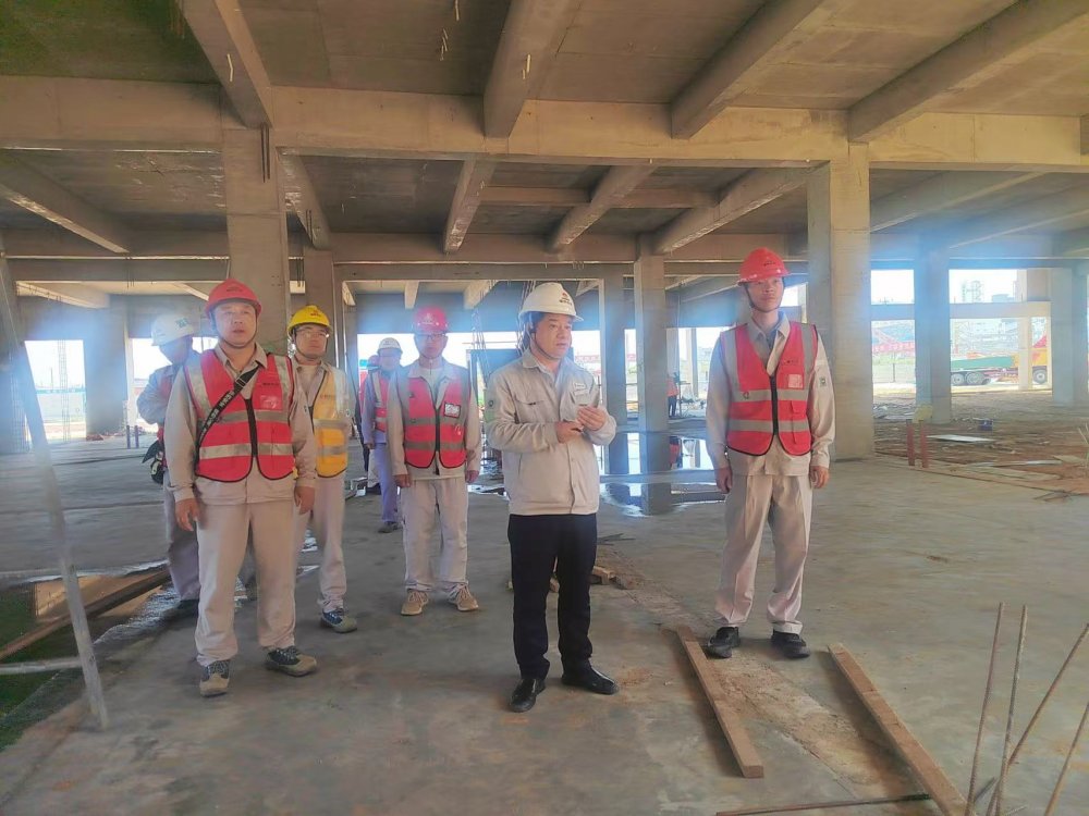 榆林化學(xué)紀(jì)委書(shū)記張光榮一行深入天工公司基層項(xiàng)目檢查指導(dǎo)工作